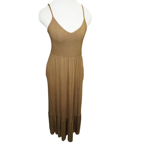 Evereve Brown Midi Dress – Size M – Smocked Back, Spaghetti Straps, Pockets - Picture 5 of 10